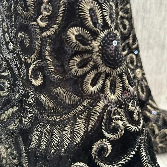 Aldo Women's Black gold  Brocade Block Heel Ankle Boot Size 6.5 M - Picture 6 of 6